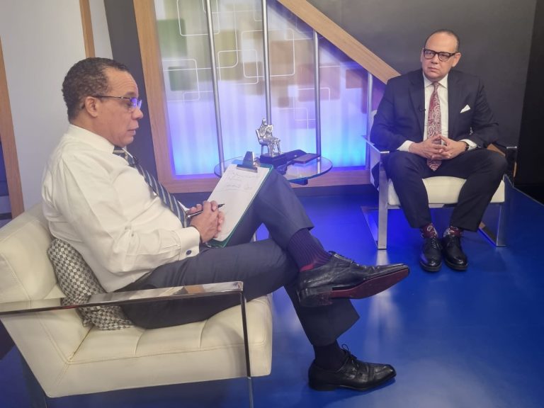 VIDEO- Trajano Potentini: “Pido nos entreguen local CARD; sigue custodiada por la PN»; Notificará a Luis Abinader