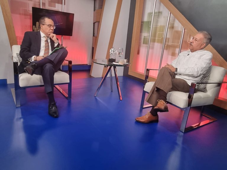 Video- Advierte quienes ganen licitación de las Edes deberán invertir sus recursos y no los del Estado