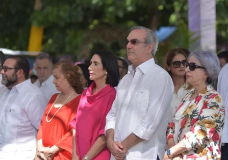 Presidente Abinader inaugura el Festival de las Flores en Jarabacoa