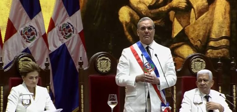 Reportaje- Gabinete sin muchas novedades mientras perremeistas y presidentes partidos aliados esperan decretos