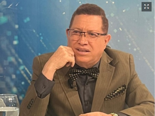 Fallece de un infarto el periodista Balbueno Medina; sus restos serán sepultados el lunes