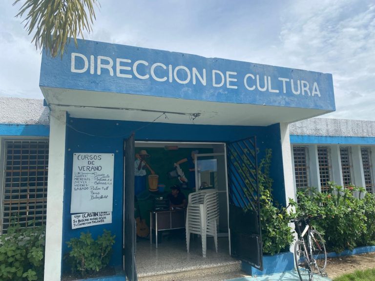 Karen Serrata pide más apoyo a la cultura en el municipio de Los Alcarrizos