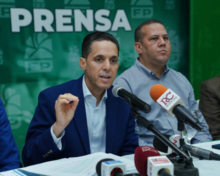 Fuerza del Pueblo exige al gobierno “declarar en emergencia el sector eléctrico”