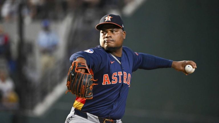 Framber Valdez deja escapar un juego sin hit con dos outs en la novena, pero gana