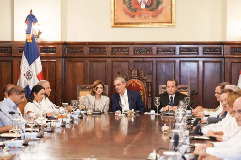 En Consejo de Ministros, Abinader ordena a funcionarios hacer declaración jurada de bienes