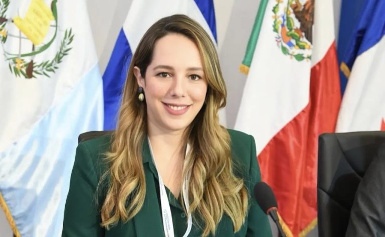 Viceministra Milagros De Camps anuncia sale del Gobierno este 16 de agosto