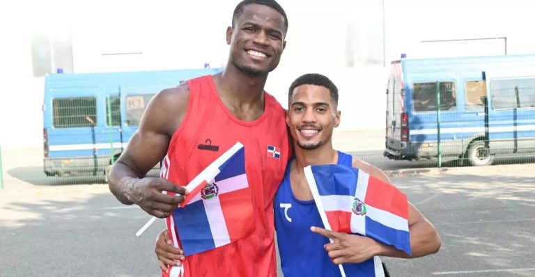 Boxeadores dominicanos Alcántara y Pinales se quedan con el bronce