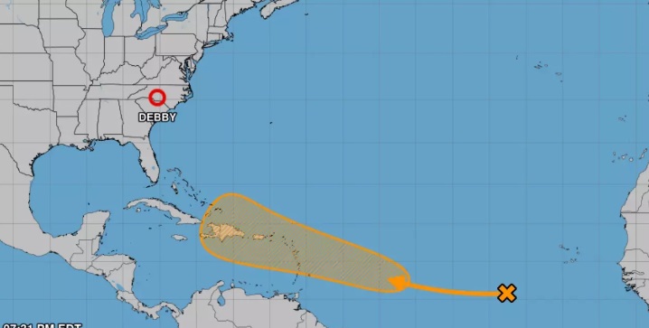 Onda tropical cerca de las Antillas podría convertirse en un ciclón