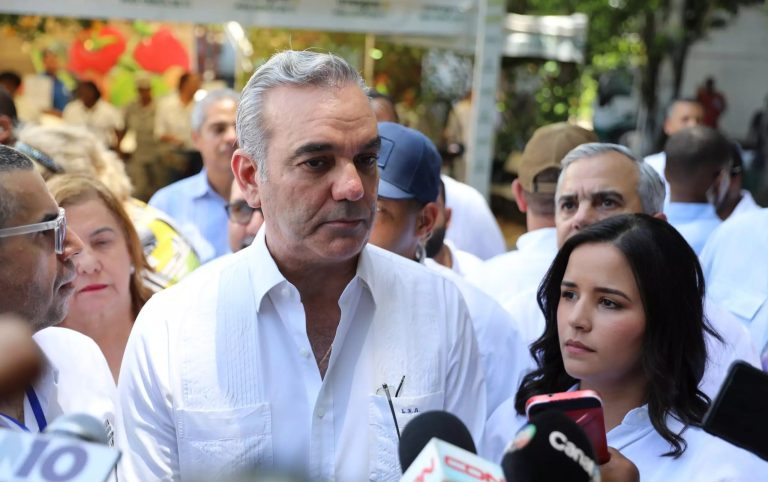 Reportaje- Previo a jurar nuevo mandato, Abinader mantiene ritmo de actividades los fines de semanas