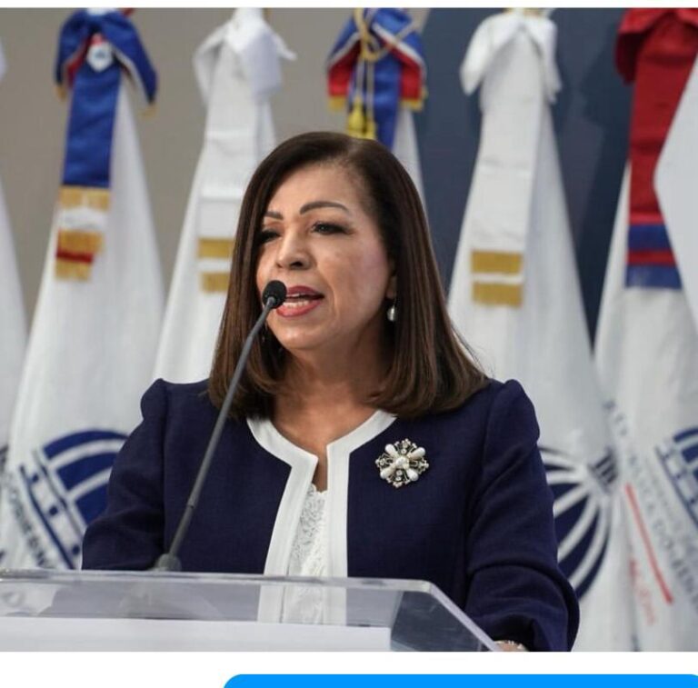 Presidente Abinader designa a Ligia Pérez como presidenta ejecutiva de CONANI y a Maritza López, presidenta de IDECOOP