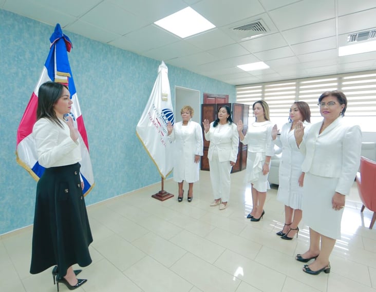 Faride Raful juramenta nuevos viceministros y gobernadoras