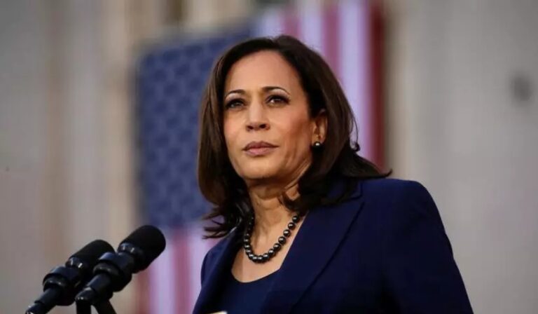 Kamala desafía a Trump a un nuevo debate en octubre, pero el expresidente lo rechaza
