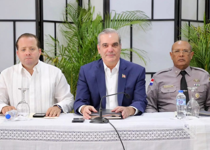 Presidente Abinader encabeza reunión de seguimiento al Plan de Seguridad Ciudadana