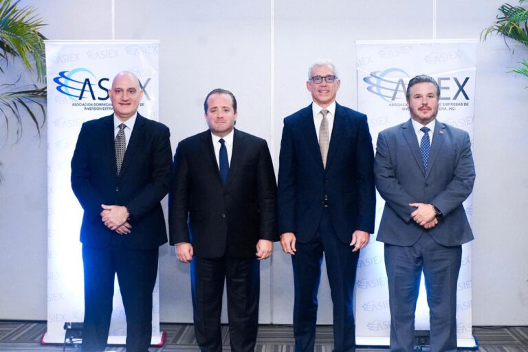 Ministerio de la Presidencia presenta “Meta RD 2036” a directiva de ASIEX