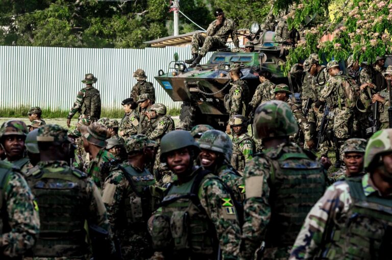 Anuncian desembarco de militares de Bahamas, Jamaica y Belice en Haití