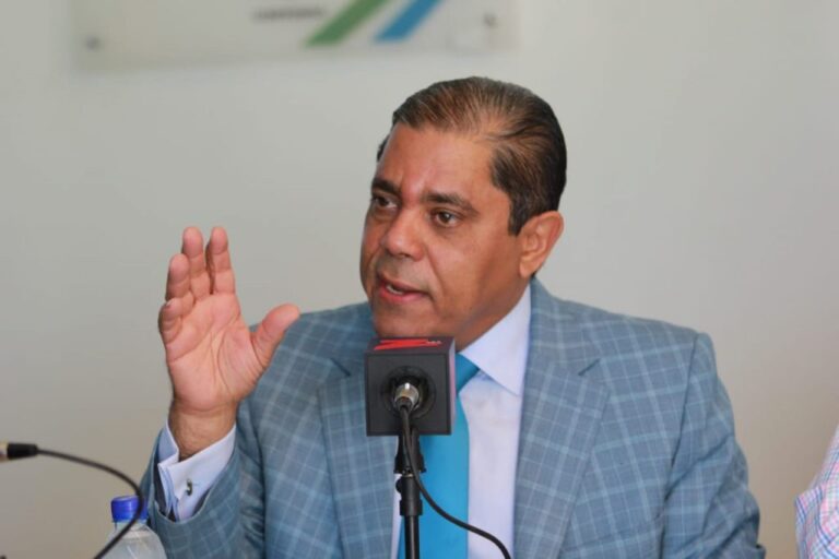 Marino Collante renuncia del PLD porque no lo apoyaron camo candidato a senador por Santiago