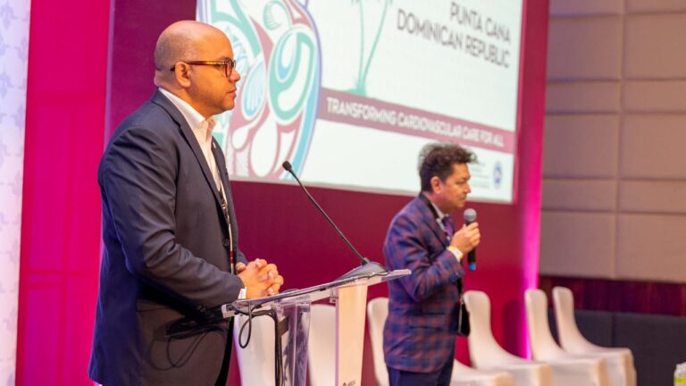 Médicos especialistas afirman atención urgente es mayor reto para no morir de infarto