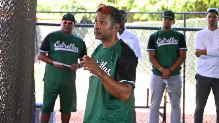 Otero, Schwindel y Tapia encabezan el pelotón en prácticas de las Estrellas OrientalesLA