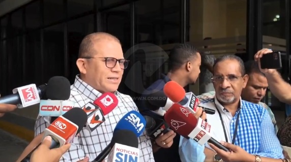 Fuerza del Pueblo afirma Gobierno «mientras más recibe, mas gasta»