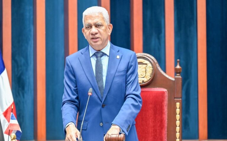 Senadores dejan para el lunes aprobación del el Código Penal