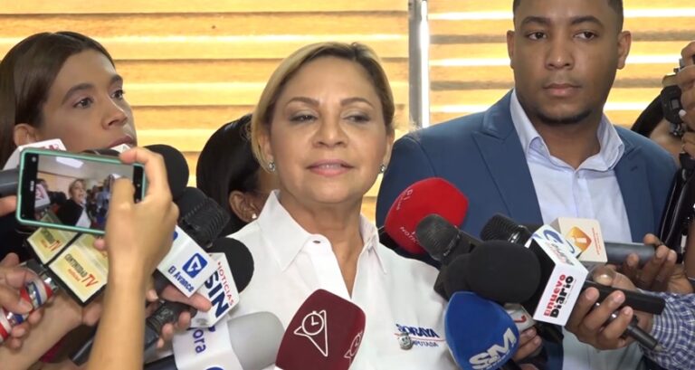 Diputada Soraya Suárez niega legisladores perremeístas hayan doblado el pulso a Abinader