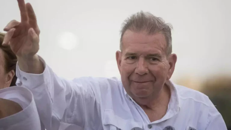 Reportaje- Exilio Edmundo González es duro golpe a millones venezolanos que por él  para salir de Maduro