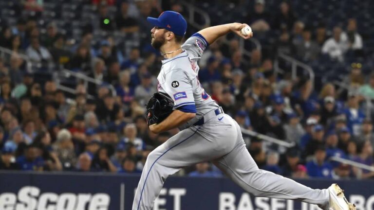 Mets remontan para vencer a Azulejos y suman 10 triunfos en 11 juegos