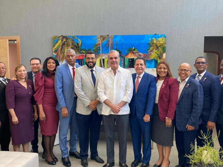 Presidente Luis Abinader dispone tratamiento igualitario y respetar exención a las iglesias