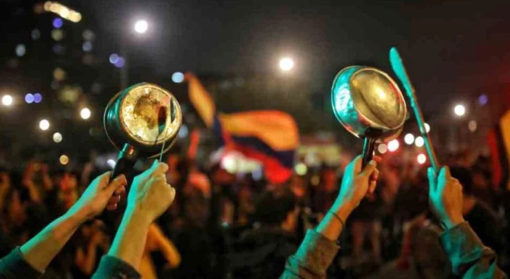 Convocan a cacerolazo para esta noche contra la reforma fiscal