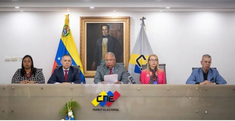El Parlamento de Venezuela destituye a rector electoral opositor y pide investigarlo