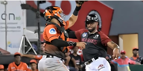 Gigantes dominan partido y triunfan 4-3 sobre los Toros