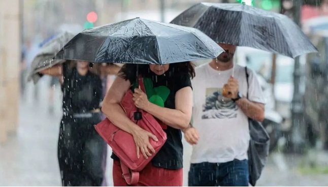 Indomet pronostica lluvias por vaguada; vigila dos zonas de aguaceros