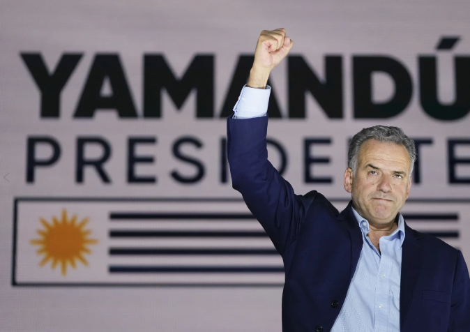 Izquierdista Orsi y oficialista Delgado van a segunda vuelta en Uruguay con más de 50% contado