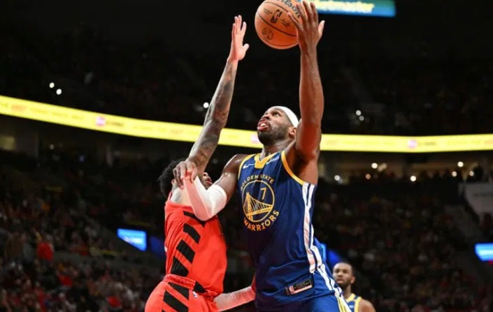 Los Warriors se estrenan con triunfo ante Portland
