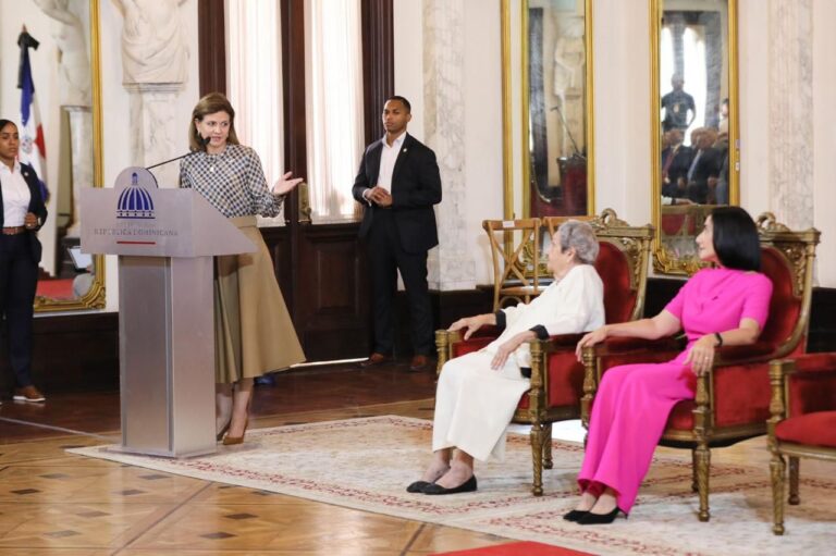 Gobierno ha triplicado presupuesto para servicios a envejecientes y otorgado más de 57 mil Pensiones Solidarias, destaca Raquel Peña