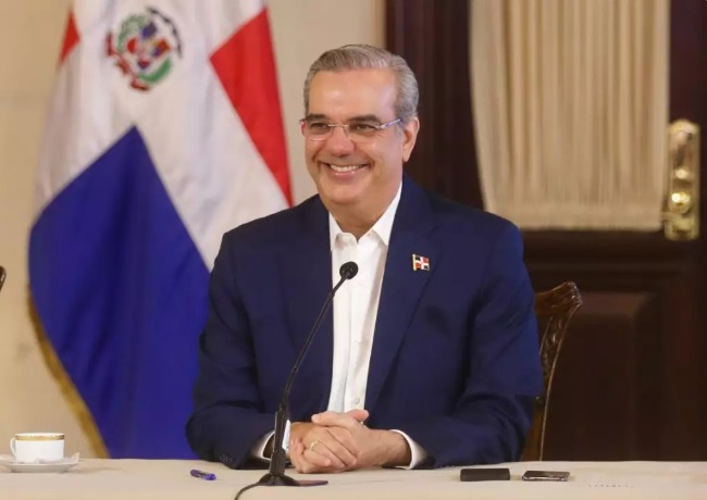 Presidente Abinader felicita a Donald Trump por su segundo triunfo presidencial en Estados Unidos