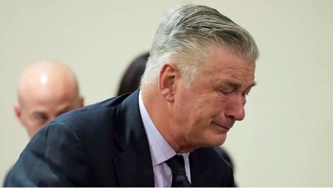 Alec Baldwin no quiere ver la película “Rust” tras dos años devastadores: “Es algo muy doloroso”