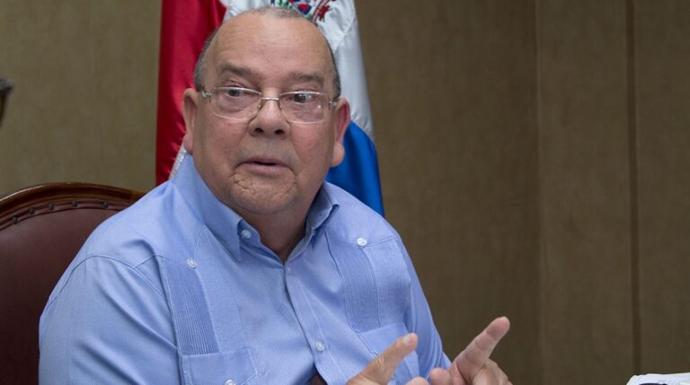 Exadministrador del Banco Agrícola afirma  RD importa más alimentos y produce menos