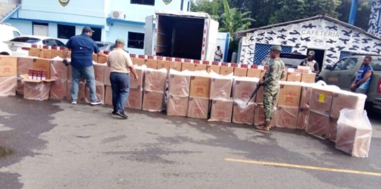 Ejército decomisa camión con cargamento de cigarrillos de contrabando en Puerto Plata
