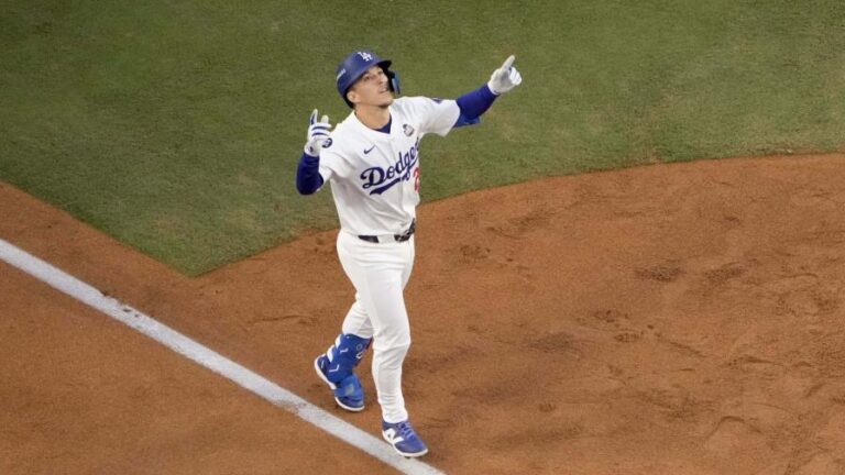 Edman firma contrato de 74 millones de dólares y 5 años con Dodgers tras ganar Serie Mundial