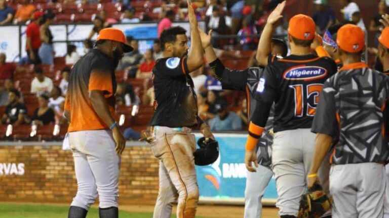 Francisco Peña rompe empate en el noveno y Toros vencen Gigantes