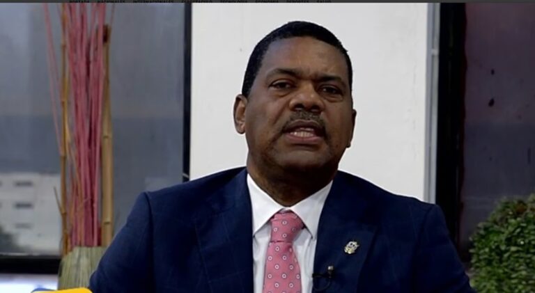 Diputado de la Fuerza del Pueblo acusa Abinader de mantener campaña populista contra el Congreso