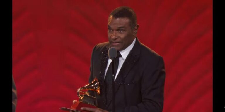 José Alberto “El Canario” gana Latin Grammy con disco Rodando por el Mundo