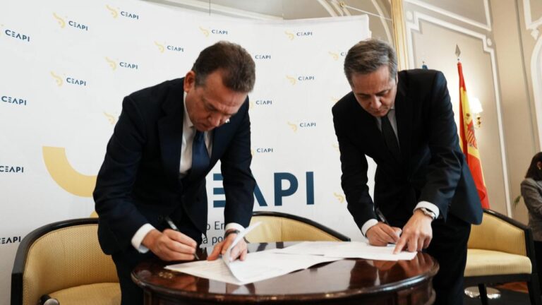 Gremios de Salud se reúen con la Vicepresidenta Raquel Peña y deciden suspender paro en los hospitales públicos