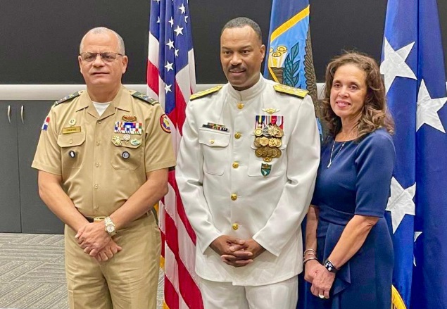 Ministro defensa de RD participa en juramentación nuevo jefe del Comando Sur de Estados Unidos
