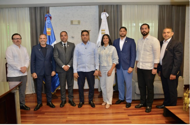 Ministro de Deportes suspende academias independientes