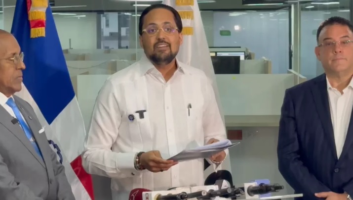 Pujals defiende alquiler de edificio por RD$1,400 millones para la OGTIC