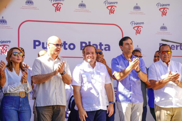 Propeep desarrolla amplia agenda de acciones sociales en Puerto Plata