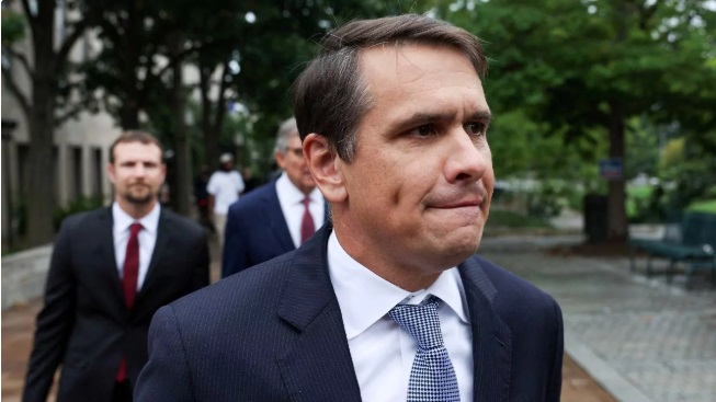 Trump elige a su abogado Todd Blanche como segundo del Departamento de Justicia