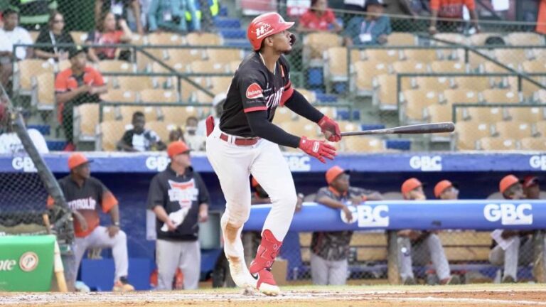 Los Leones del Escogido amplían racha negativa de los Toros